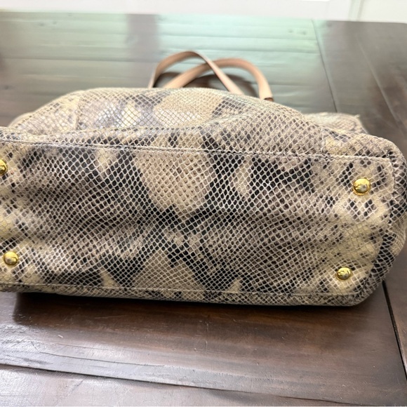 Michael Kors Tan Snake Print Tote Bag - Picture 6 of 16